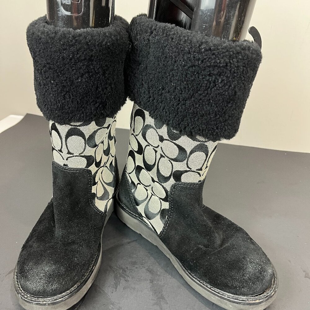 Women's Size 6 Coach Signature Kally, Black